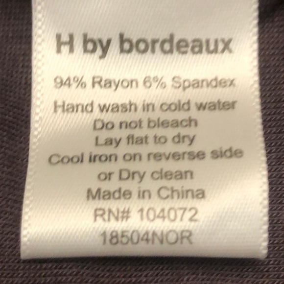 H By Bordeaux Ruched V-Neck T-Shirt - Picture 9 of 11